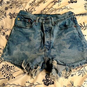 Levi’s Jean Shorts 29